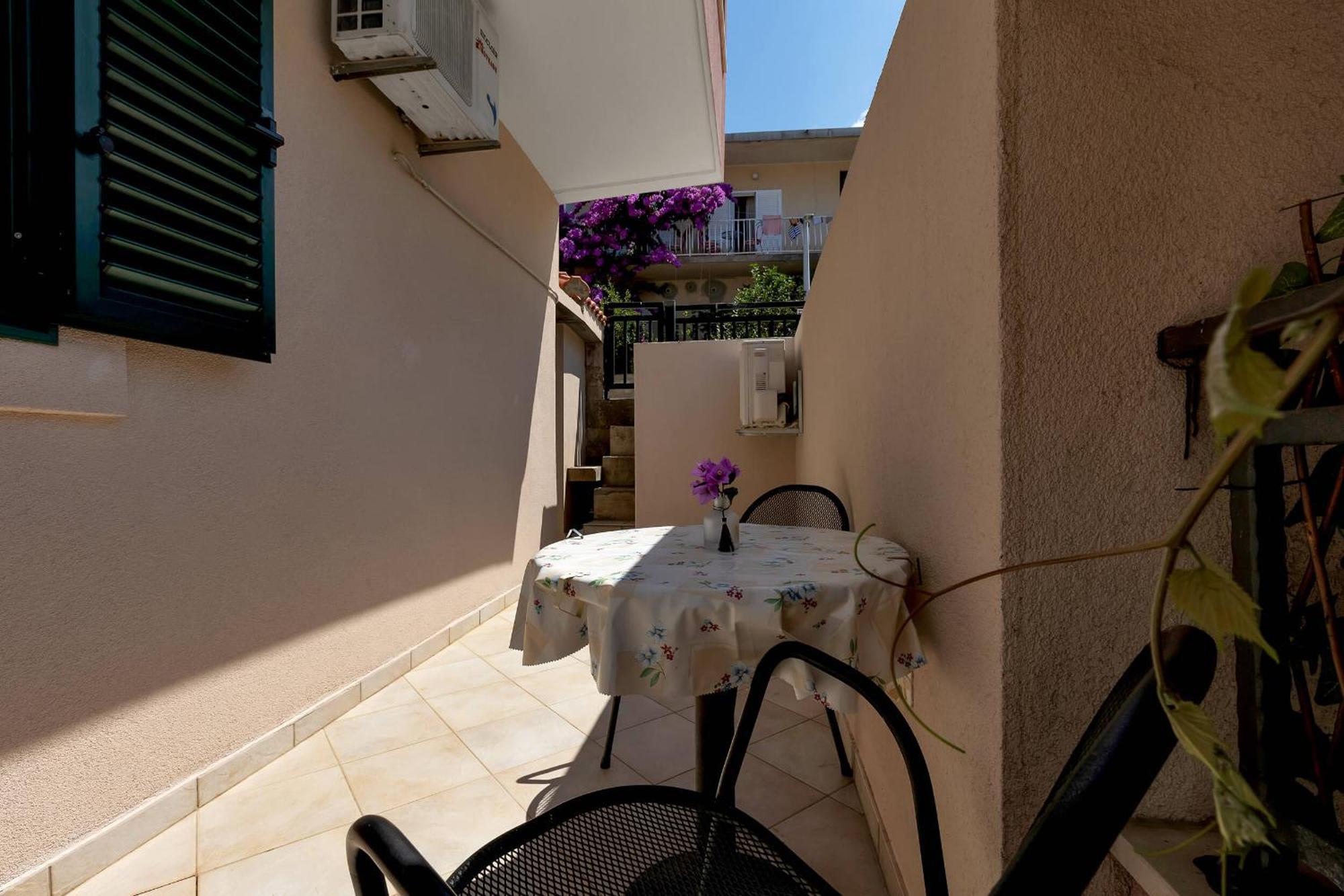 Spectrum Studios Makarska Exterior photo